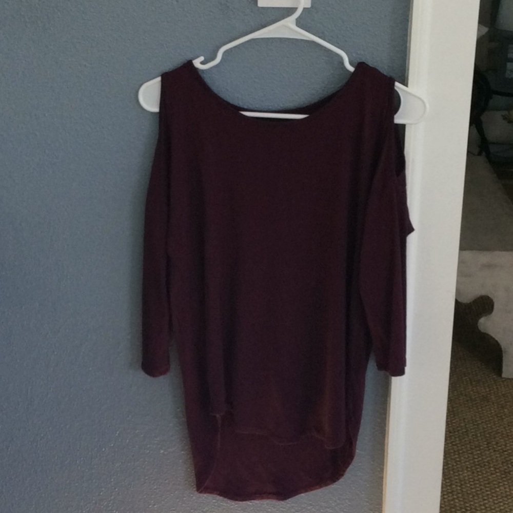 Cold shoulder top